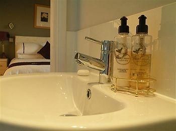 Jasmine House Bed And Breakfast Cheltenham Extérieur photo